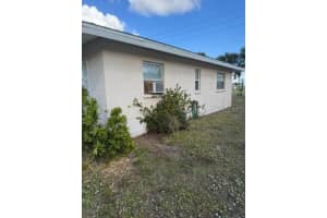 1613 ALTON ROAD, VENICE, FL 34293 Sold 05/29/25