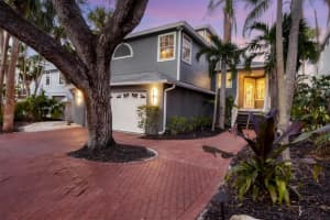 5125 OXFORD DRIVE, SARASOTA, FL 34242 Sold 02/07/25