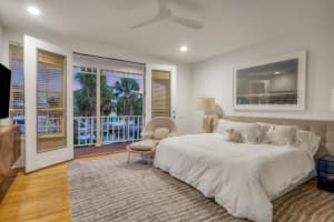 5125 OXFORD DRIVE, SARASOTA, FL 34242 Sold 02/07/25