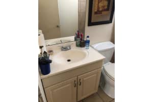3101 BEE RIDGE ROAD, SARASOTA, FL 34239 Sold 02/03/25