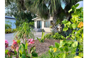 3300 26TH AVENUE, BRADENTON, FL 34208 Sold 02/18/25