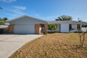 1374 Harbor View Dr, NORTH FORT MYERS