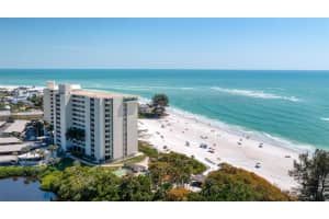 19 WHISPERING SANDS DRIVE, SARASOTA, FL 34242 Sold 03/14/25