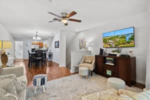 7325 BLACK WALNUT WAY, LAKEWOOD RANCH, FL 34202 - MLS#MFRA4633327