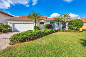 6847 Bay Hill Dr, LAKEWOOD RANCH