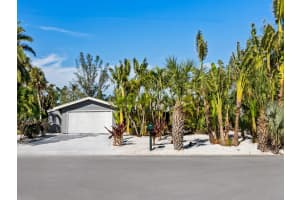 671 EMERALD HARBOR DRIVE, LONGBOAT KEY, FL 34228 Sold 07/01/25