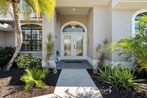 5755 CARRIAGE DRIVE, SARASOTA, FL 34243 Sold 05/30/25