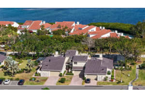 2203 HARBOURSIDE DRIVE, LONGBOAT KEY, FL 34228 Sold 05/30/25