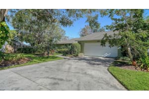 5657 CREEKWOOD CIRCLE, SARASOTA, FL 34233 Sold 02/18/25