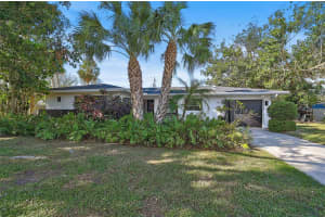 2814 SUNCREST DRIVE, SARASOTA, FL 34239 Sold 01/22/25