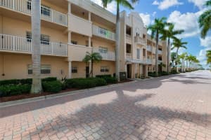 5968 MIDNIGHT PASS ROAD, SARASOTA, FL 34242 Sold 01/31/25
