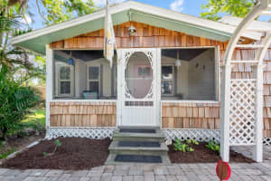 129 AVENIDA DE BAHIA, NOKOMIS, FL 34275 Sold 06/10/25