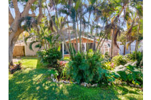 129 AVENIDA DE BAHIA, NOKOMIS, FL 34275 Sold 06/10/25