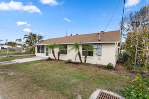 3919 116TH STREET COURT, BRADENTON, FL 34210 - MLS#MFRA4633597