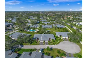 6946 COUNTRY CLUB DRIVE, SARASOTA, FL 34243 Sold 04/04/25