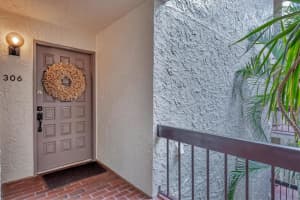 1975 GULF OF MEXICO DRIVE, LONGBOAT KEY, FL 34228 Sold 04/30/25