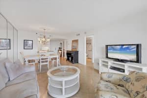 1975 GULF OF MEXICO DRIVE, LONGBOAT KEY, FL 34228 Sold 04/30/25