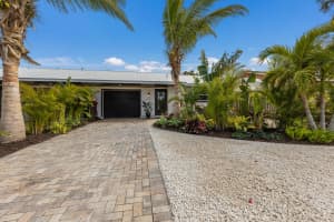 213 83RD STREET, HOLMES BEACH, FL 34217 Sold 06/06/25