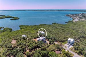 707 40TH STREET, PALMETTO, FL 34221 Sold 04/07/25