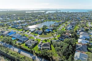 5003 86TH STREET COURT, BRADENTON, FL 34210 Sold 04/30/25