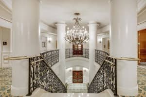 35 WATERGATE DRIVE, SARASOTA, FL 34236 Sold 03/14/25