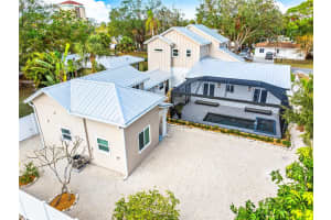 2326 GULL LANE, SARASOTA, FL 34237 Sold 04/28/25