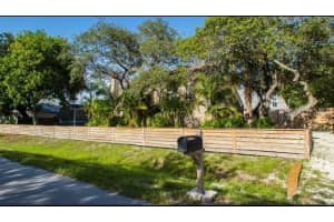 5311 CREEK DRIVE, SARASOTA, FL 34231 - MLS#MFRA4633792