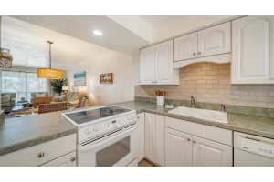 1801 GULF DRIVE, BRADENTON BEACH, FL 34217 Sold 04/22/25