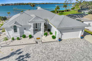 2287 BAYSHORE ROAD, NOKOMIS, FL 34275 Sold 05/15/25