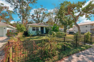 1802 COCOANUT AVENUE, SARASOTA, FL 34234 Sold 03/24/25