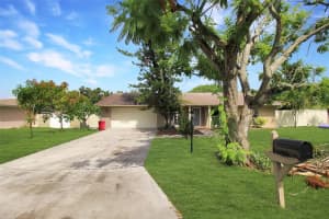1127 DE LEO DRIVE, SARASOTA, FL 34243 - MLS#MFRA4633872
