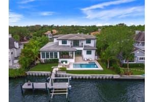 5418 SIESTA COVE DRIVE, SARASOTA, FL 34242 Sold 02/07/25