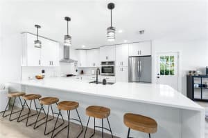 1756 LIVINGSTONE ST, SARASOTA, FL 34231 Sold 05/01/25