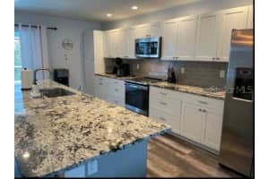880 SUNRISE ROAD, VENICE, FL 34293 - MLS#MFRA4633951