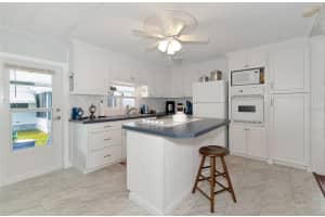 2266 PIAZZA DRIVE, SARASOTA, FL 34238 Sold 04/18/25