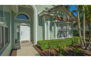 6523 VIRGINIA CROSSING, UNIVERSITY PARK, FL 34201 Sold 05/20/25