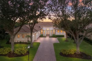 3769 CALEDONIA LANE, SARASOTA, FL 34240 Sold 05/20/25