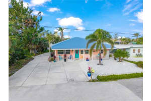 229 SHORE T ROAD, NOKOMIS, FL 34275 Sold 03/19/25