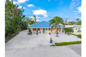229 SHORE T ROAD, NOKOMIS, FL 34275 Sold 03/19/25