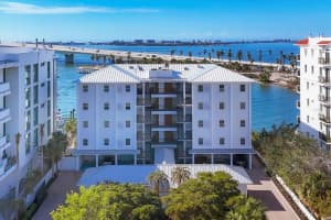174 GOLDEN GATE POINT, SARASOTA, FL 34236 Sold 03/21/25