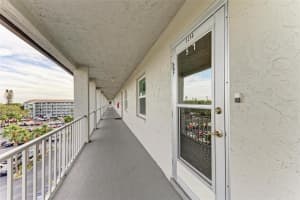 3256 LAKE BAYSHORE DRIVE, BRADENTON, FL 34205 Sold 03/17/25