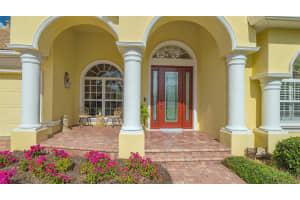 8205 QUAIL GREENS TERRACE, BRADENTON, FL 34212 Sold 03/17/25