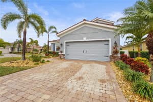 3033 ESMERALDA DRIVE, SARASOTA, FL 34243 Sold 03/17/25