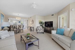 931 WEXFORD BOULEVARD, VENICE, FL 34293 Sold 03/21/25