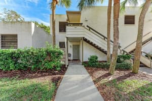 147 PINEHURST DRIVE, BRADENTON, FL 34210 Sold 02/20/25