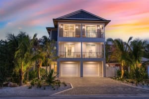 150 Grant Dr, SARASOTA