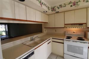4713 WINSLOW BEACON #5, SARASOTA, FL 34235 Sold 02/26/25