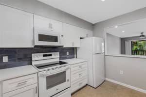 5138 WILLOW LINKS #98, SARASOTA, FL 34235 Sold 03/28/25