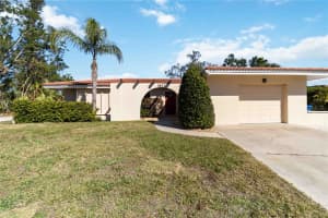 3613 PEMBROOK DRIVE, SARASOTA, FL 34239 Sold 04/10/25