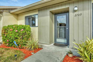 2709 60TH AVENUE PLAZA, BRADENTON, FL 34207 - MLS#MFRA4634327